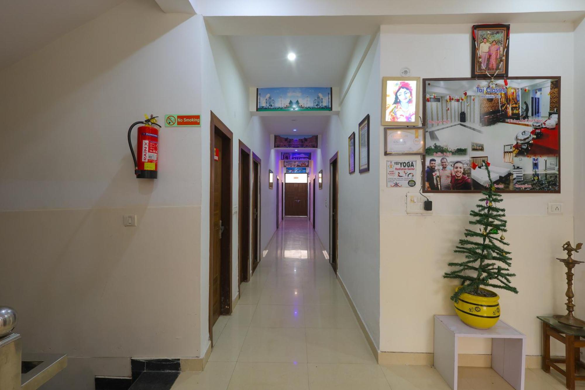 Taj Classic Agra Agra  Εξωτερικό φωτογραφία