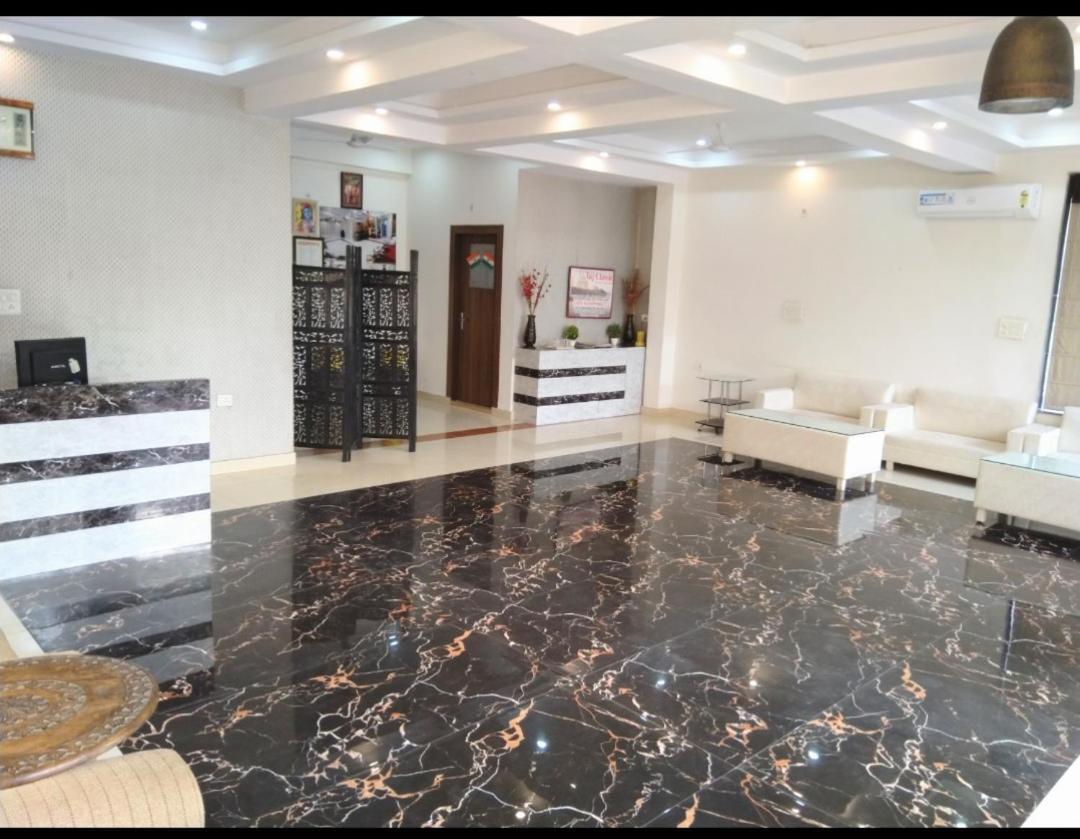 Taj Classic Agra Agra  Εξωτερικό φωτογραφία