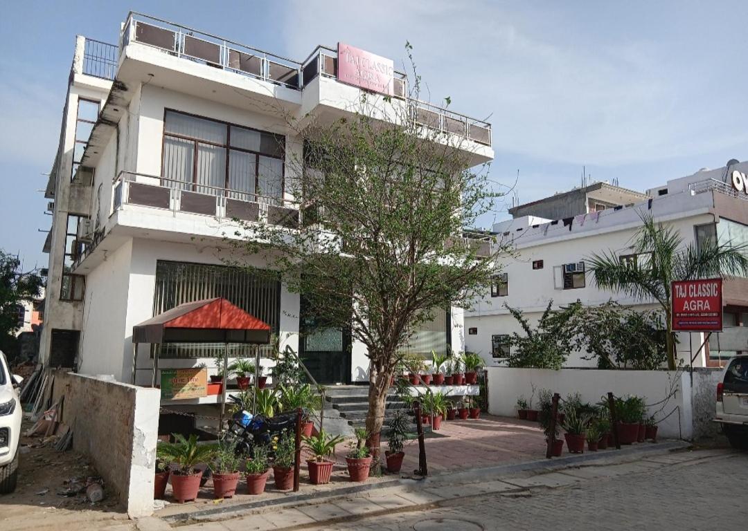 Taj Classic Agra Agra  Εξωτερικό φωτογραφία